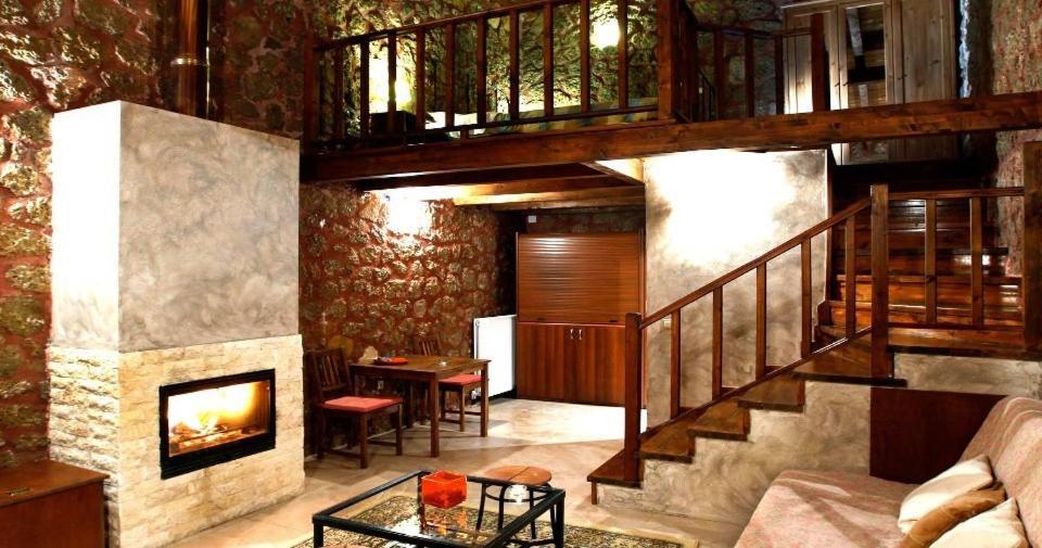 Paliokastro Guesthouse Kato Sinikia Trikalon Extérieur photo